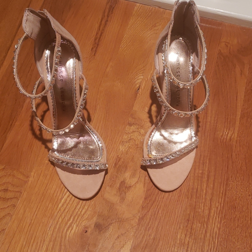 Chinese Laundry jeweled heel